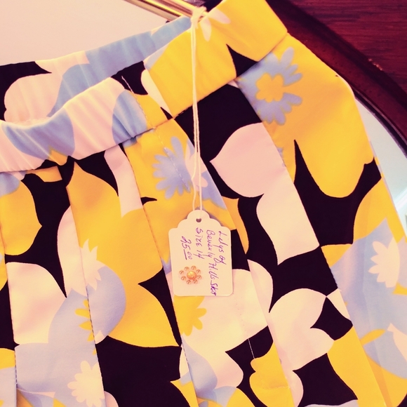 Lilys of Beverly Hills Designer Skirt - Picture 3 of 3